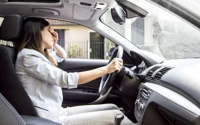 Panikattacken beim Autofahren – Ursachen